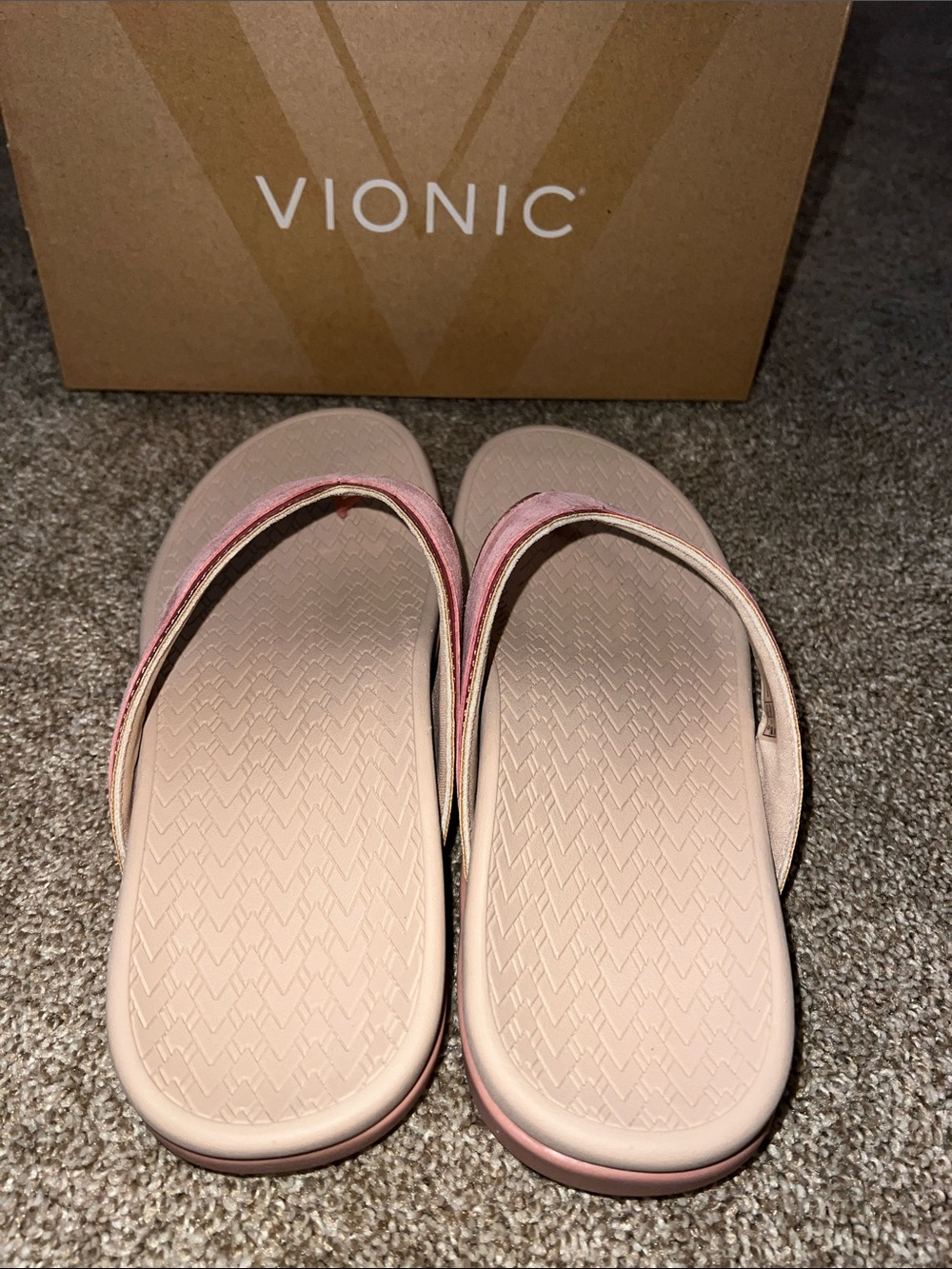 Vionic Women's Tava Leather Thong Sandal - Picture 4 of 7